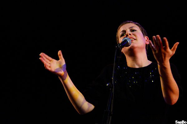 carine journaud professeur de chant paris